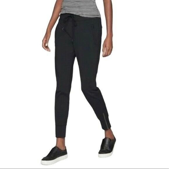 Athleta Pants - Athleta Black Ankle Zip City Joggers Size Medium